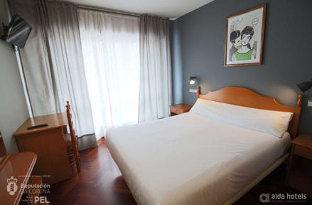 Hostal ALDA Puerta Coruña